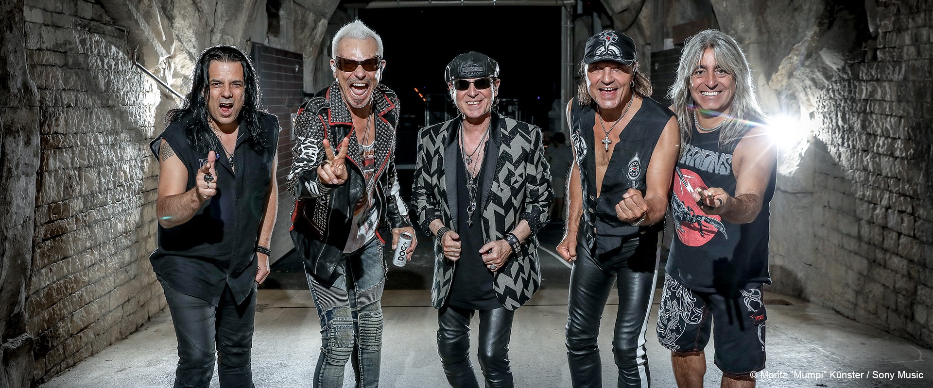 Musikvideo zu Scorpions "Rock Believer"
